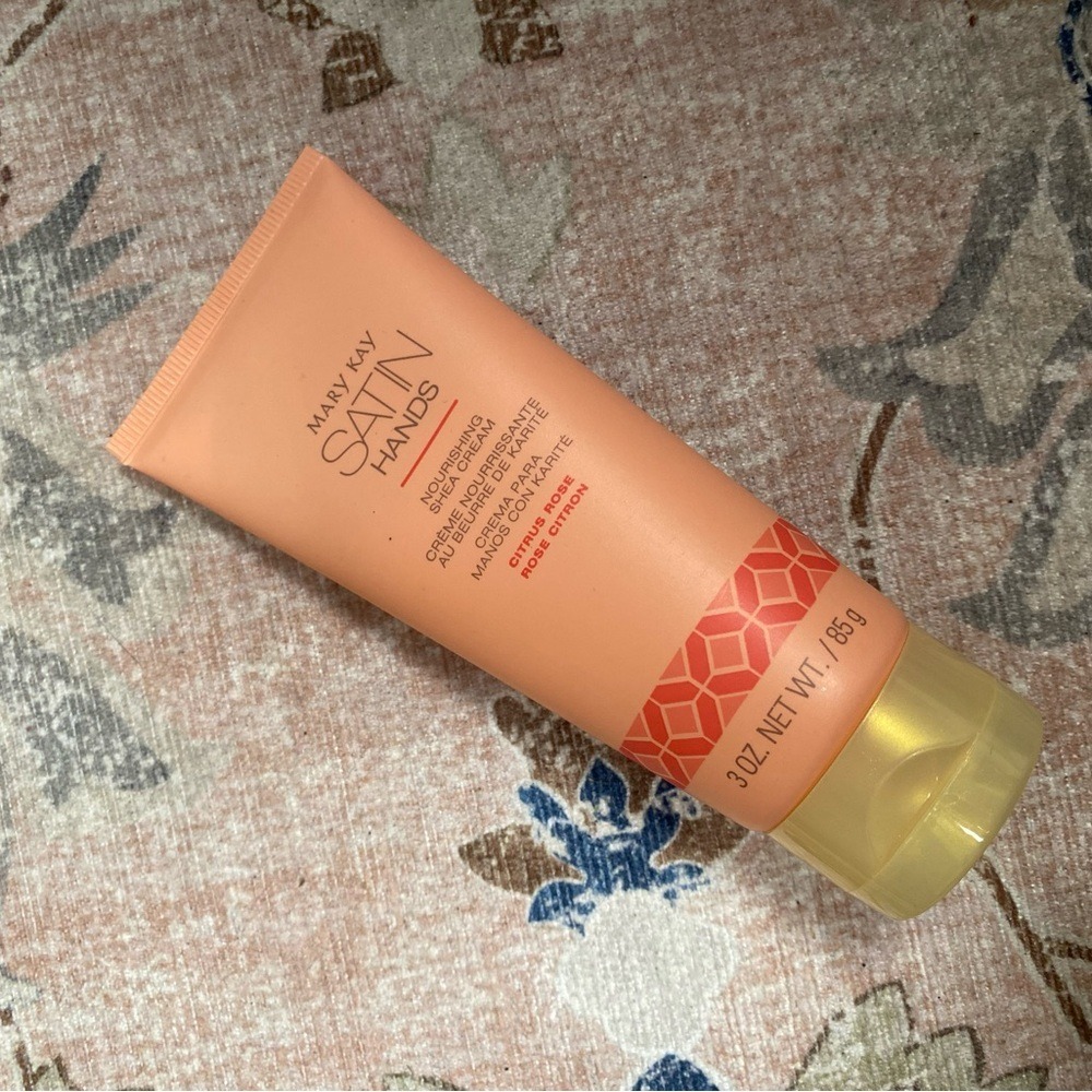 Mary Kay Satin Hands Nourishing Shea Cream Citrus Rose 3 oz 85 g Hand Lotion‎
